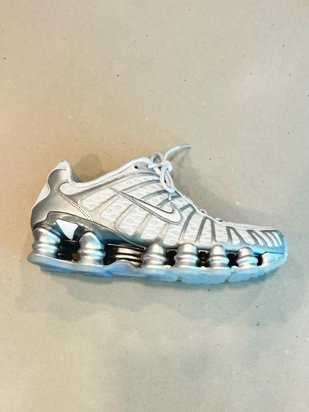 Nike Shox TL Metallic Silver Trainer 
*NEVER WORN* - Picture 5 of 7